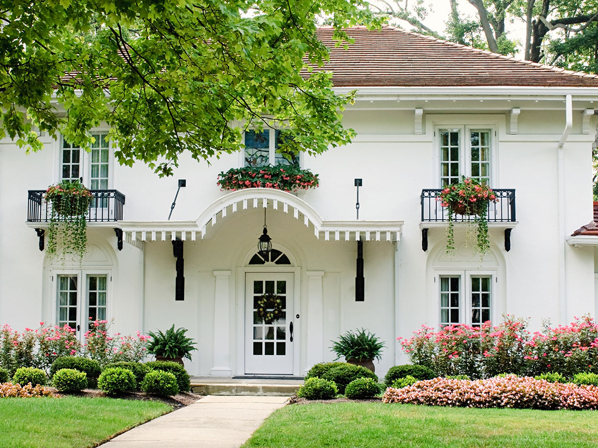 Read more about the article Amazing villa bay front